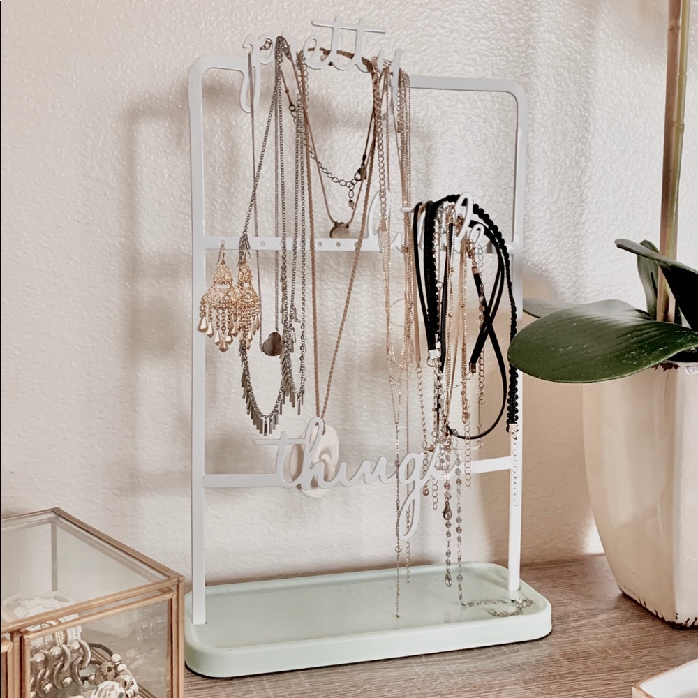 Jewelry Organizer/Stand